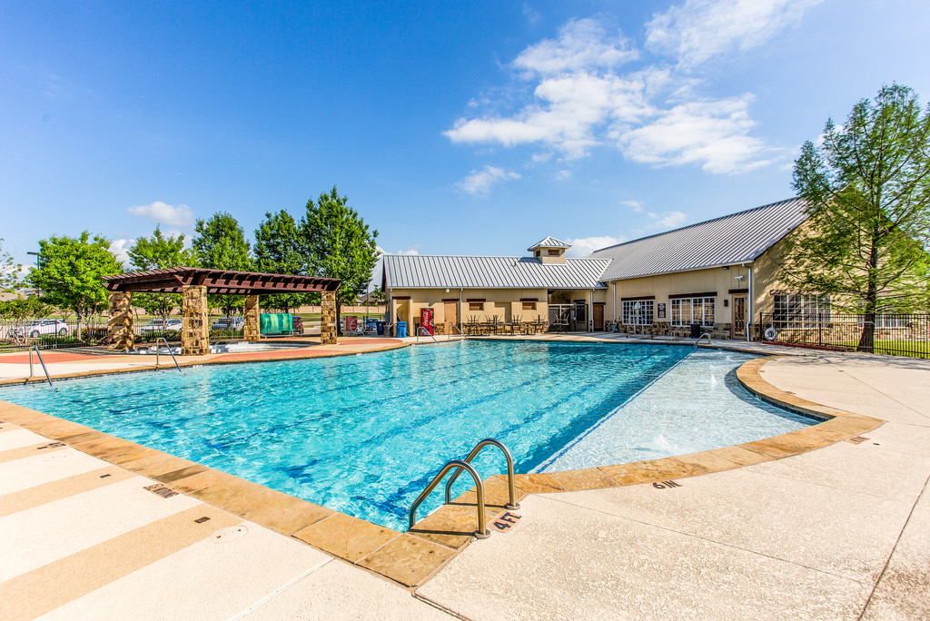 Lantana TX North Amenity Center