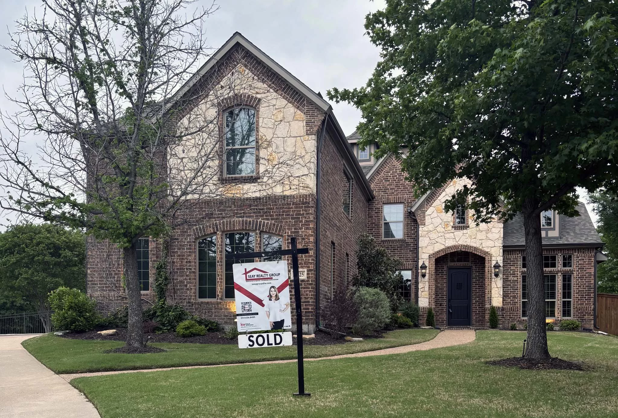 Home sold in Lantana Texas with Seay Realty Group Keller Williams sign