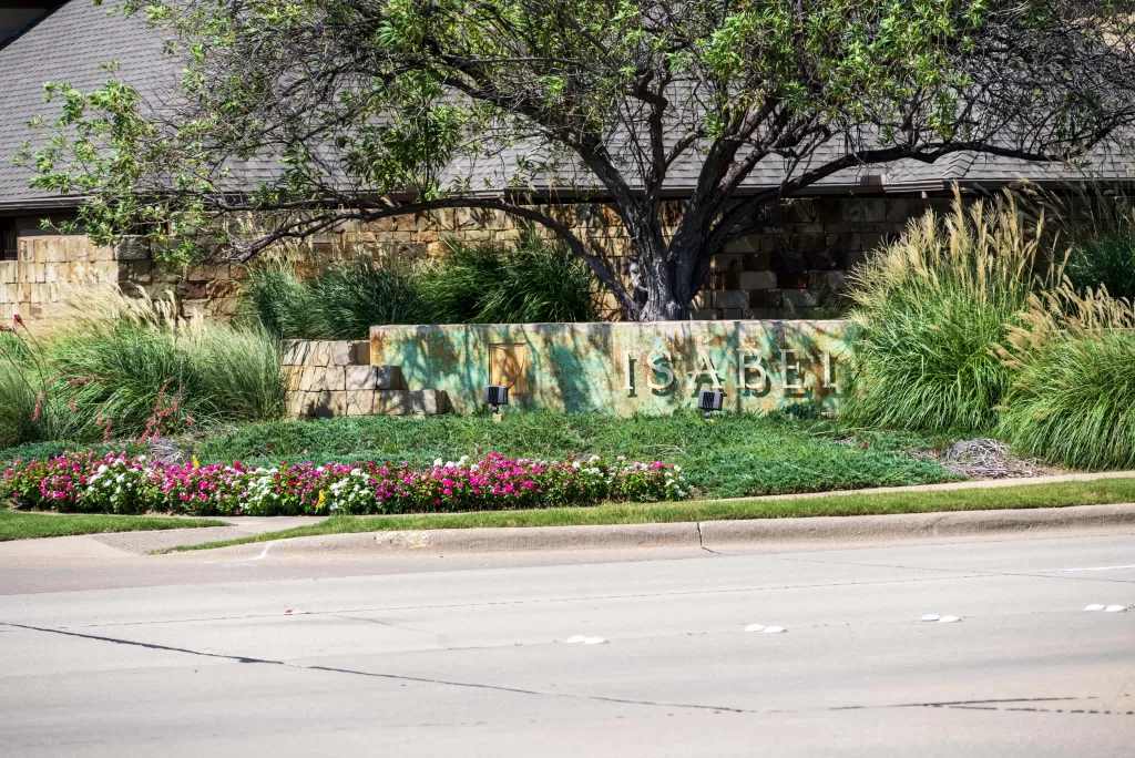 Isabel in Lantana TX Entrance