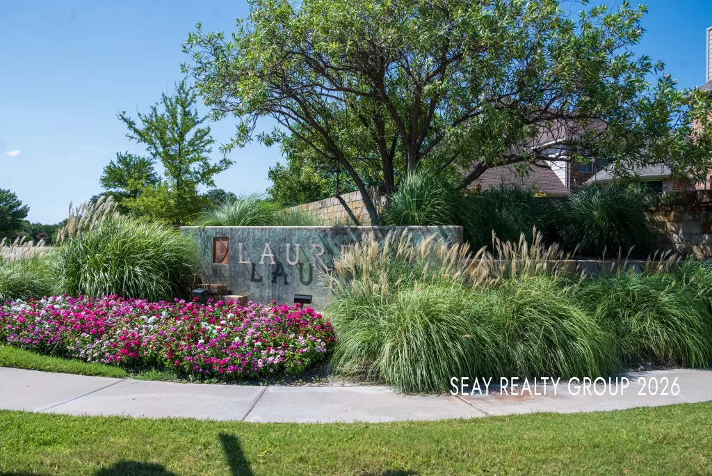 Laurel Community entrance in Lantana TX