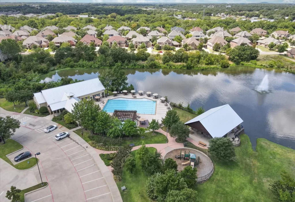 Lantana's north amenity center